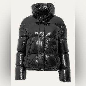 NWOT Size S Peloton Shine Puffer Jacket